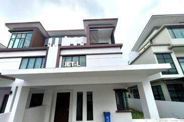 Montana (Dillenia Series), Setia Alam