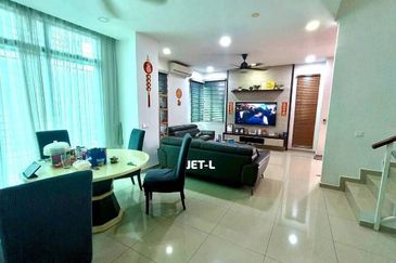 Montana (Dillenia Series), Setia Alam