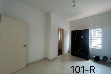 Ayu Qaseh, Alam Nusantara