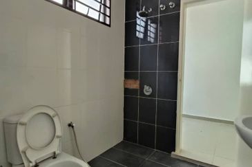 Jalan Setia Utama U13/37P