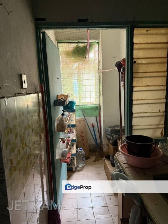 Tropika Apartment Bandar Bukit Tinggi Klang, Selangor, Port Klang