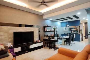 Jalan Setia Indah U13/12A