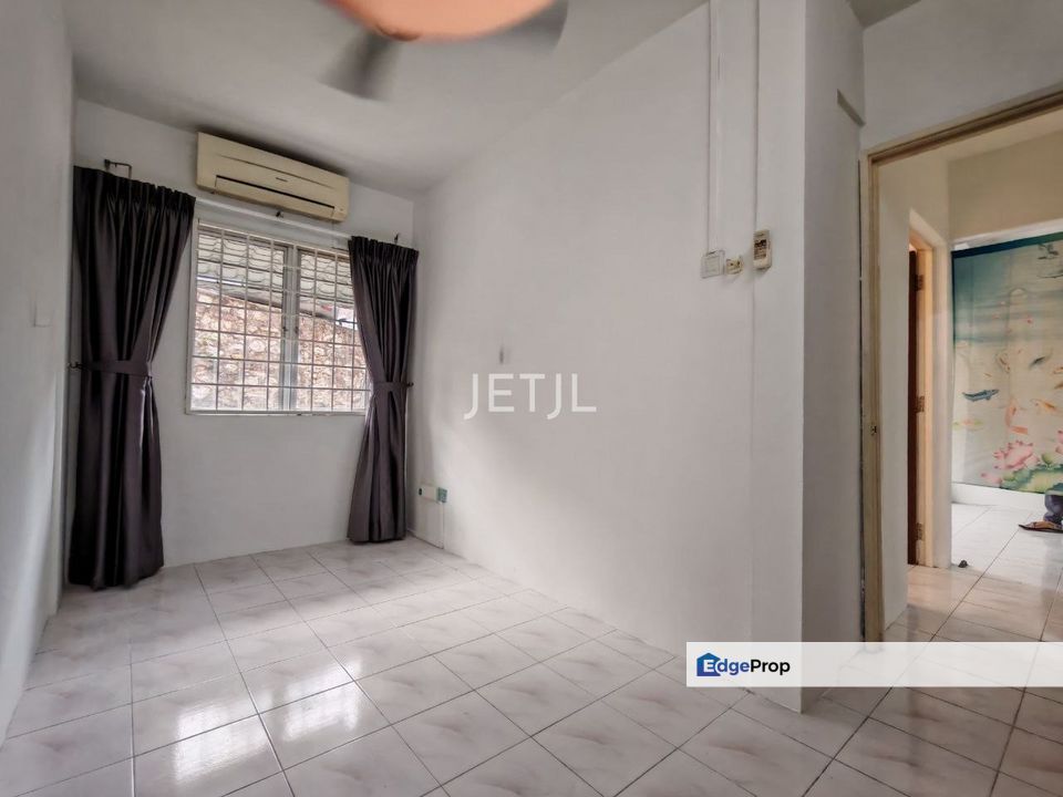 Apartment Saujana Blok G Tingkat Bawah, Selangor, Damansara Damai