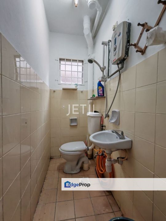 Apartment Saujana Blok G Tingkat Bawah, Selangor, Damansara Damai