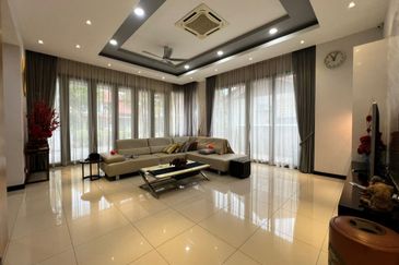 Jalan Setia Duta U13/21G