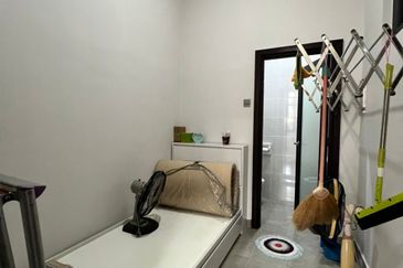 Jalan Setia Duta U13/21G