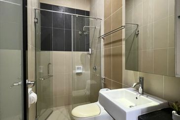 Jalan Setia Duta U13/21G