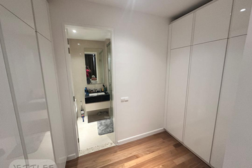 Pavilion Ceylon Hill