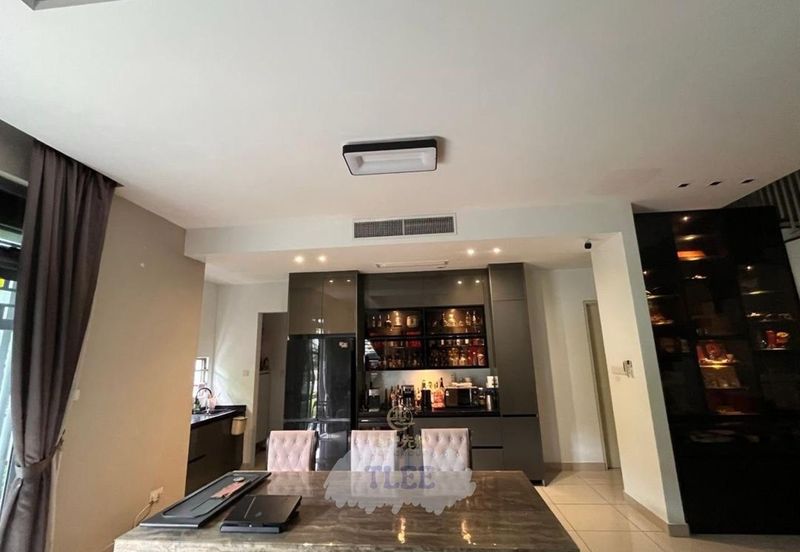 Broadleaf Residences, Hometree