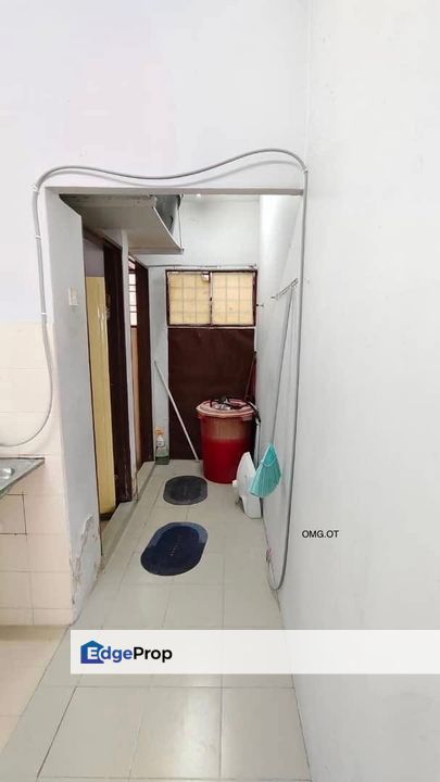 Flat Bukit Tinggi 2 Klang near Burger King, Selangor, Klang