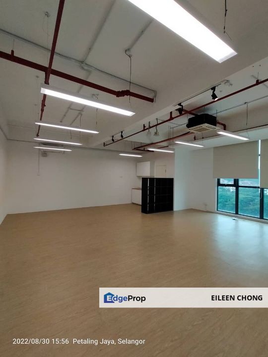 Tropicana Avenue office partial furnish for rent now, Selangor, Tropicana