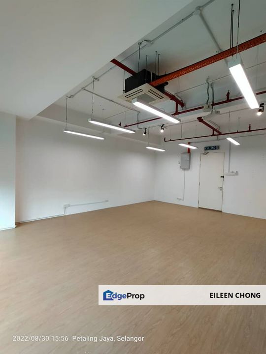 Tropicana Avenue office partial furnish for rent now, Selangor, Tropicana