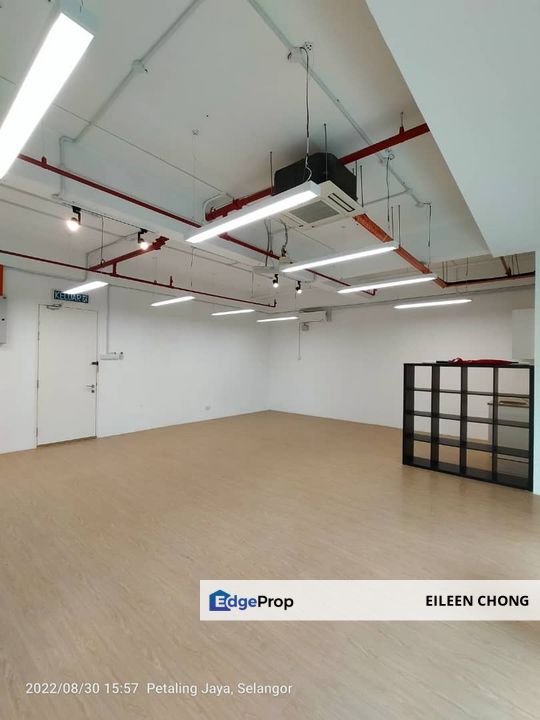 Tropicana Avenue office partial furnish for rent now, Selangor, Tropicana