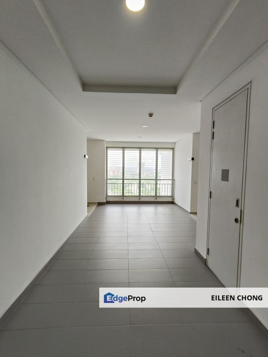 Mid Family size corner unit tastefully furnished Condo for sale at Cantara Residence Ara Damansara , Selangor, Ara Damansara
