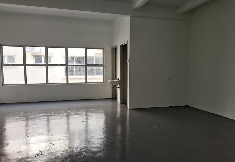 Pusat Perdagangan Seri Kembangan