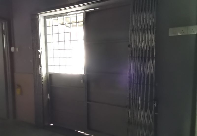 Pusat Perdagangan Seri Kembangan