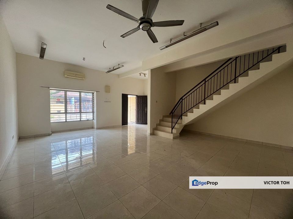 Taman Prima Tropika Seri Kembangan 2.5 story link house for sale near AEON NSK Giant very near MRT Putra Permai PY37, Selangor, Seri Kembangan