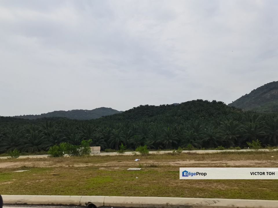 Enstek Techpark Labu near Sendayan Techvalley Seremban 2 near highway KLIA , Negeri Sembilan, Labu