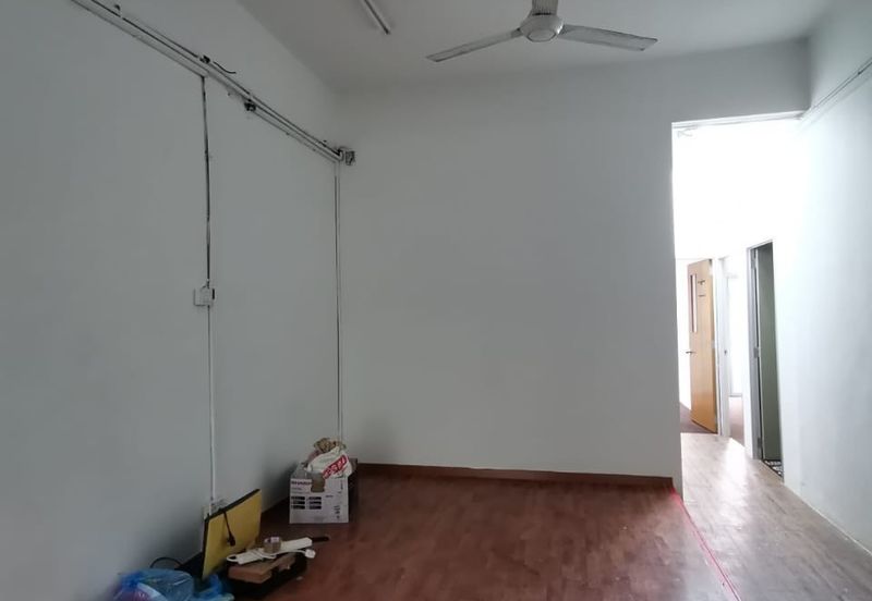 Prima Biz Hub, Taman Tasik Prima