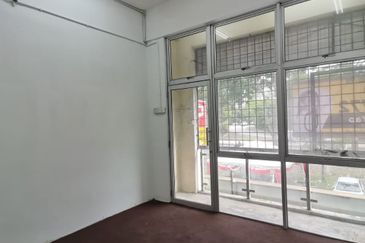 Prima Biz Hub, Taman Tasik Prima