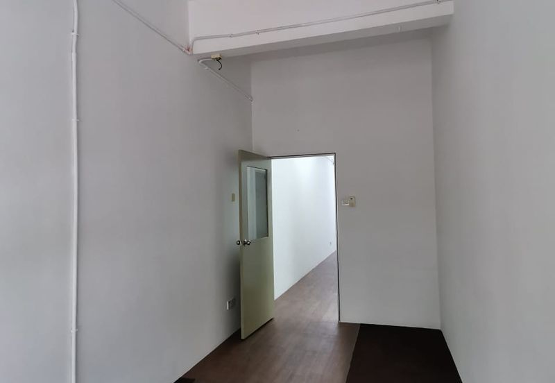 Prima Biz Hub, Taman Tasik Prima