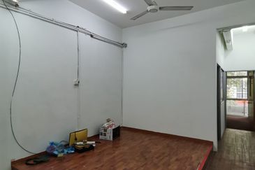 Prima Biz Hub, Taman Tasik Prima