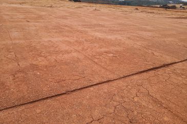 Jalan Bukit Cherakah