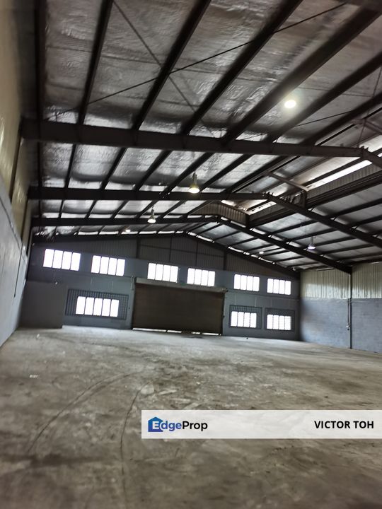 Taman Perindustrian Puchong semi d factory for rent near Pusat Bandar Puchong LDP easy access USJ Subang Jaya Bandar Sunway Bukit Jalil , Selangor, Puchong