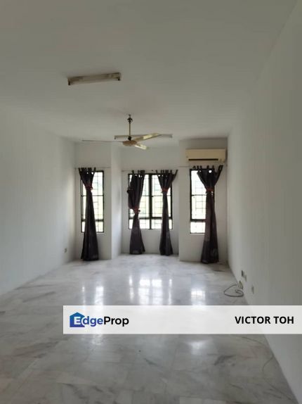 Pusar Bandar Puchong apartment Dkiara Taman Wawasan, Selangor, Puchong