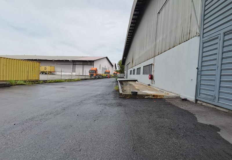 West Port, Pulau Indah