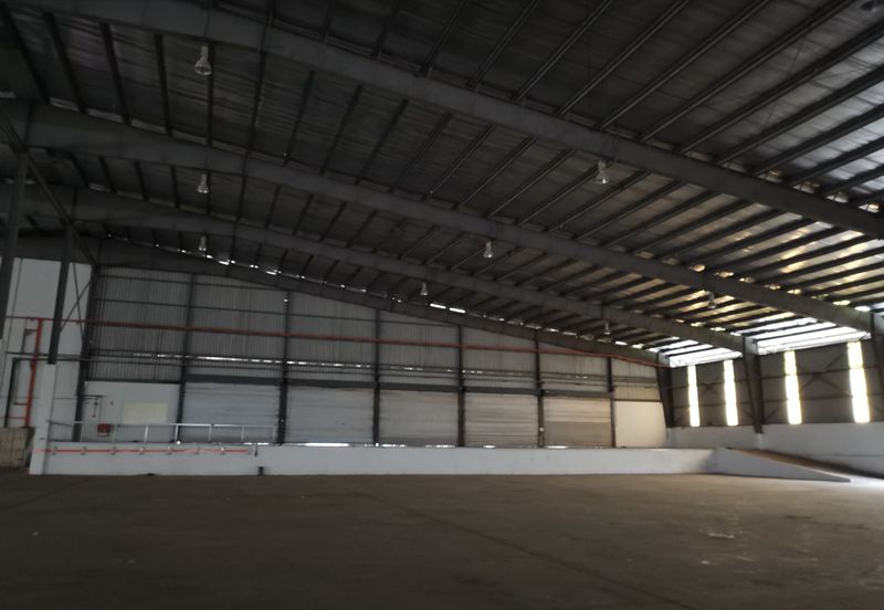 West Port, Pulau Indah