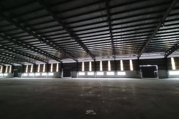 West Port, Pulau Indah