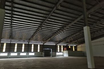 West Port, Pulau Indah