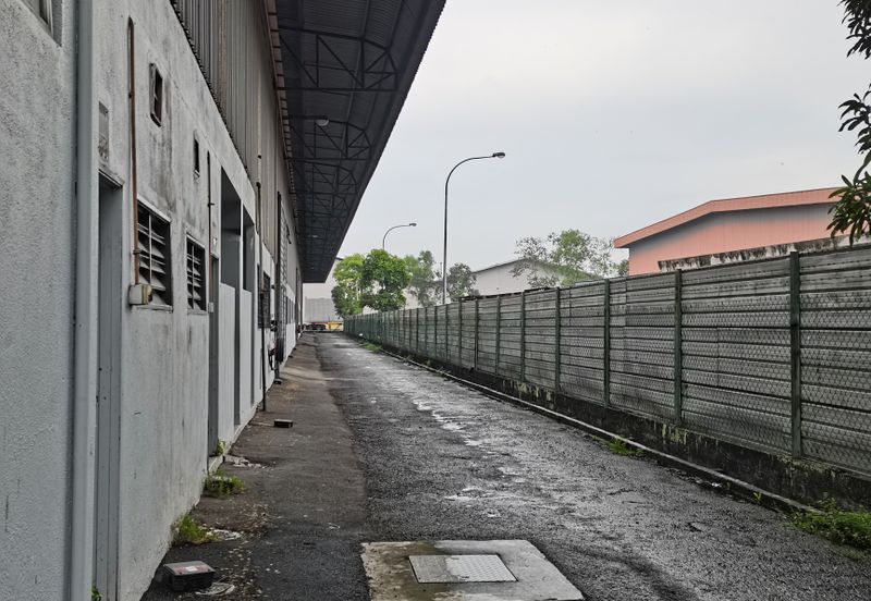 West Port, Pulau Indah