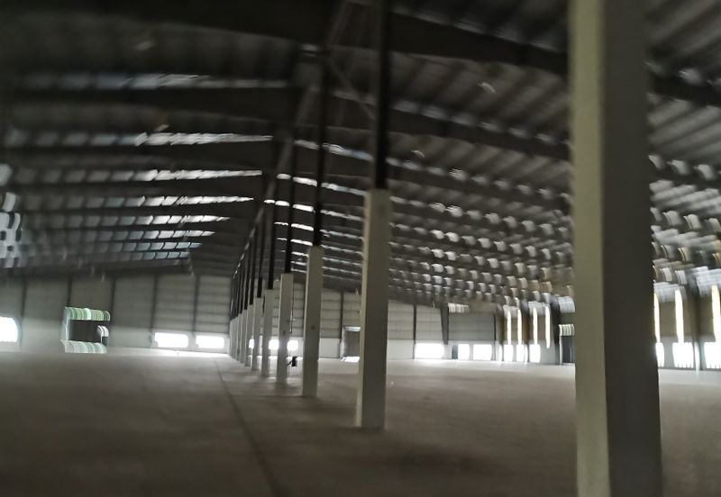 West Port, Pulau Indah