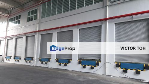 Warehouse with dock levellers sprinkler system 40 ft eave height and ccc ready , Selangor, Shah Alam