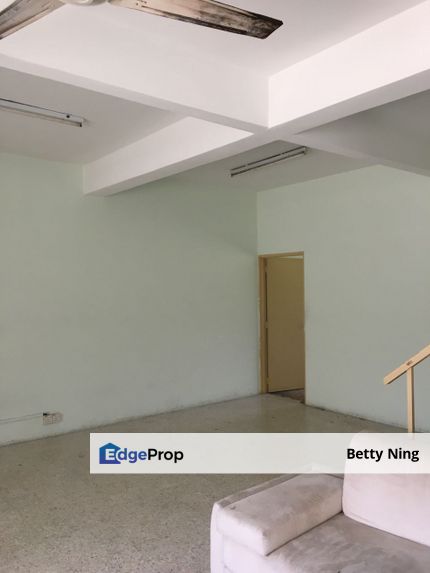 Basic 2 storey house, Selangor, Petaling Jaya