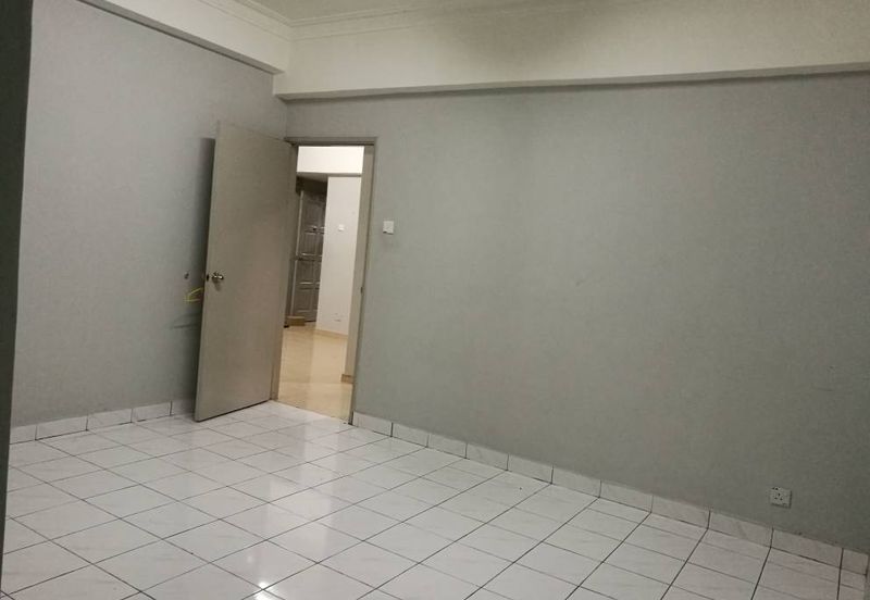 Teratai Mewah Condominium