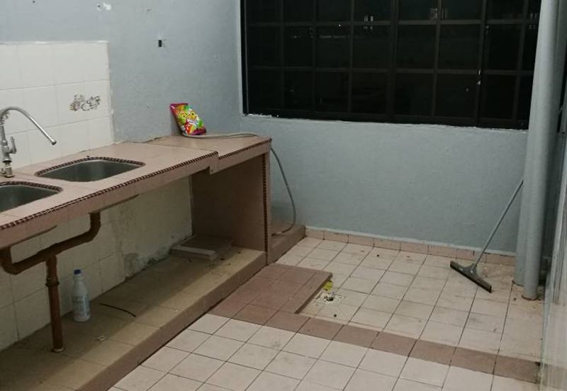 Teratai Mewah Condominium