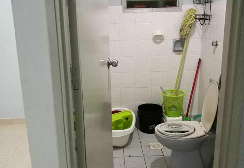 Teratai Mewah Condominium