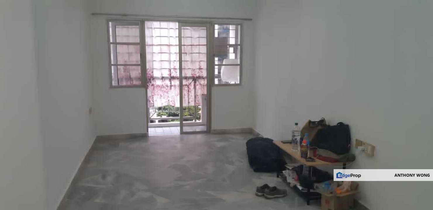 Setapak, Genting Court Condo For Sale rm225k, Kuala Lumpur, Setapak