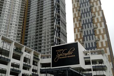 Platinum Splendor Residence