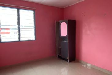 KL Pandan Jaya Flat For Sale rm190k