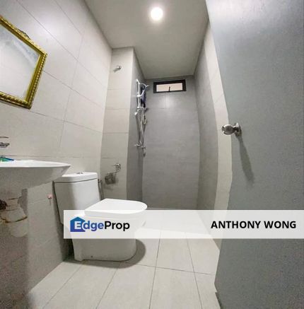 Kuala Lumpur Traders Square Condo For Sale rm570k, Kuala Lumpur, Gombak