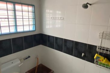 KL Pandan Jaya Flat For Sale rm190k