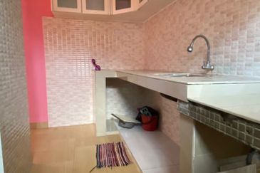 KL Pandan Jaya Flat For Sale rm190k