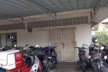 Petaling Jaya 1sty Landed House For Sale rm600k