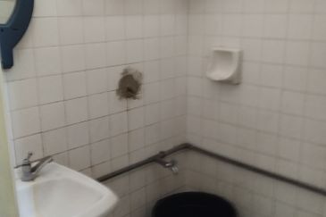 Taman Sri Bayu, Kampung Tasik Tambahan