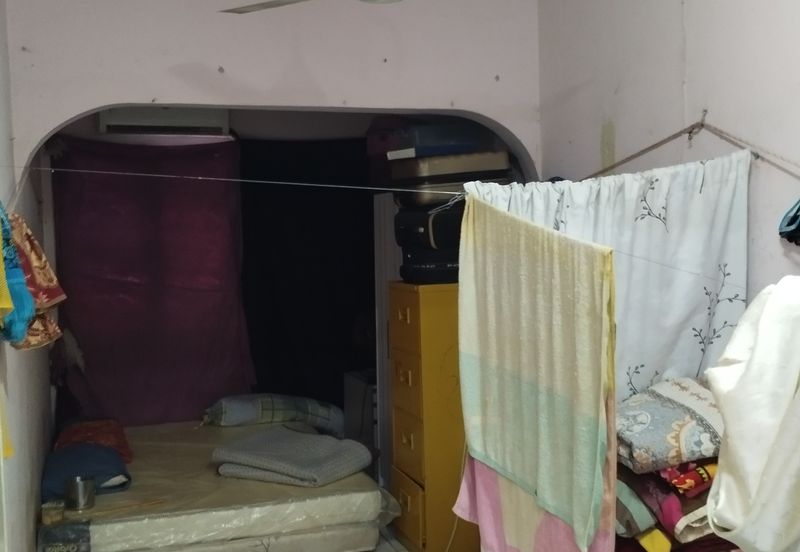 Taman Sri Bayu, Kampung Tasik Tambahan