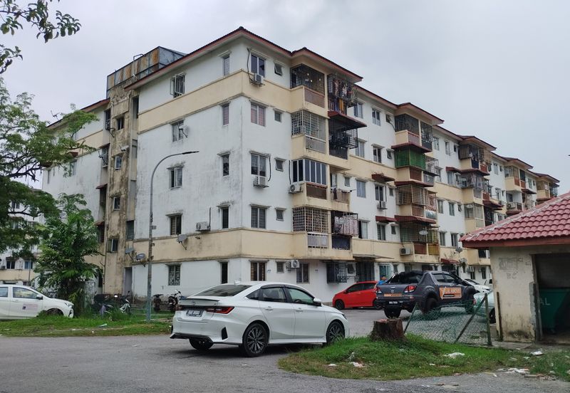 Taman Cheras Awana Apartment